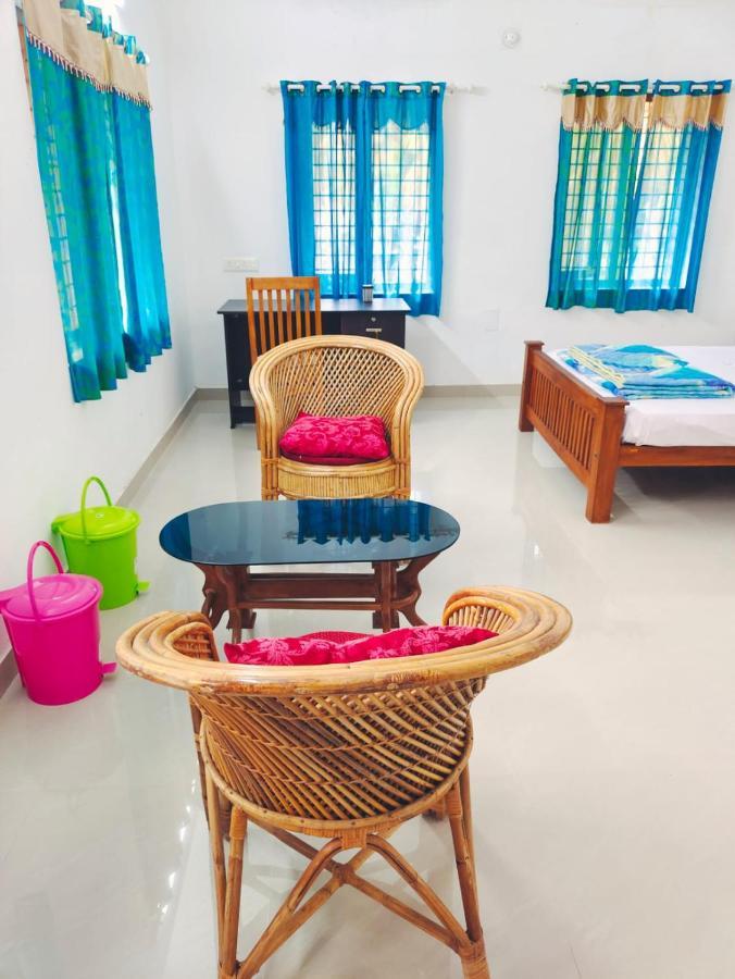 White Sands Homestay Turavūr Exterior foto